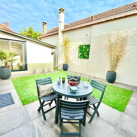Le Patio C.l.s Deauville Feriehus *